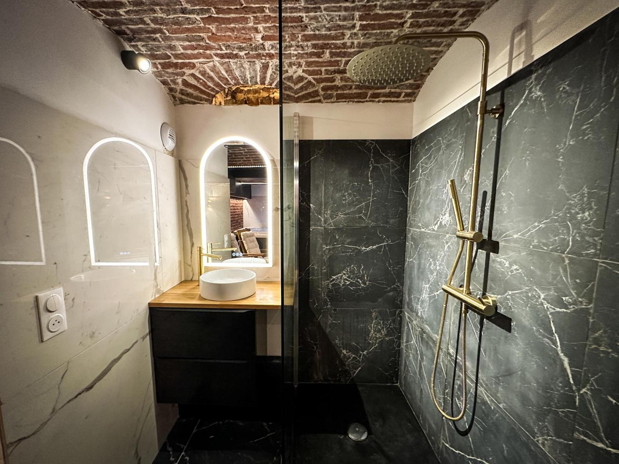 Le Bijou - Appartement, Sauna Et Jacuzzi - ลีลล์ ภายนอก รูปภาพ